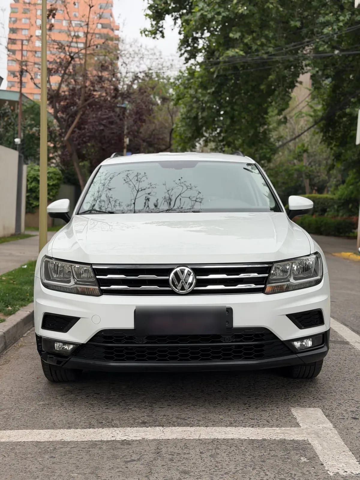 VOLKSWAGEN TIGUAN 1.4 Tsi Trendline 150hp Mt año 2018