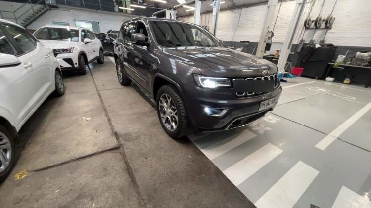 Jeep Grand Cherokee 3.0 Limited Td Diesel 4wd At 5p año 2021 Jeep Grand Cherokee 3.0 Limited Td Diesel 4wd At 5p año 2021