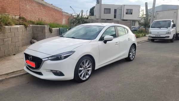 MAZDA MAZDA3 2.0l V Mt año 2018