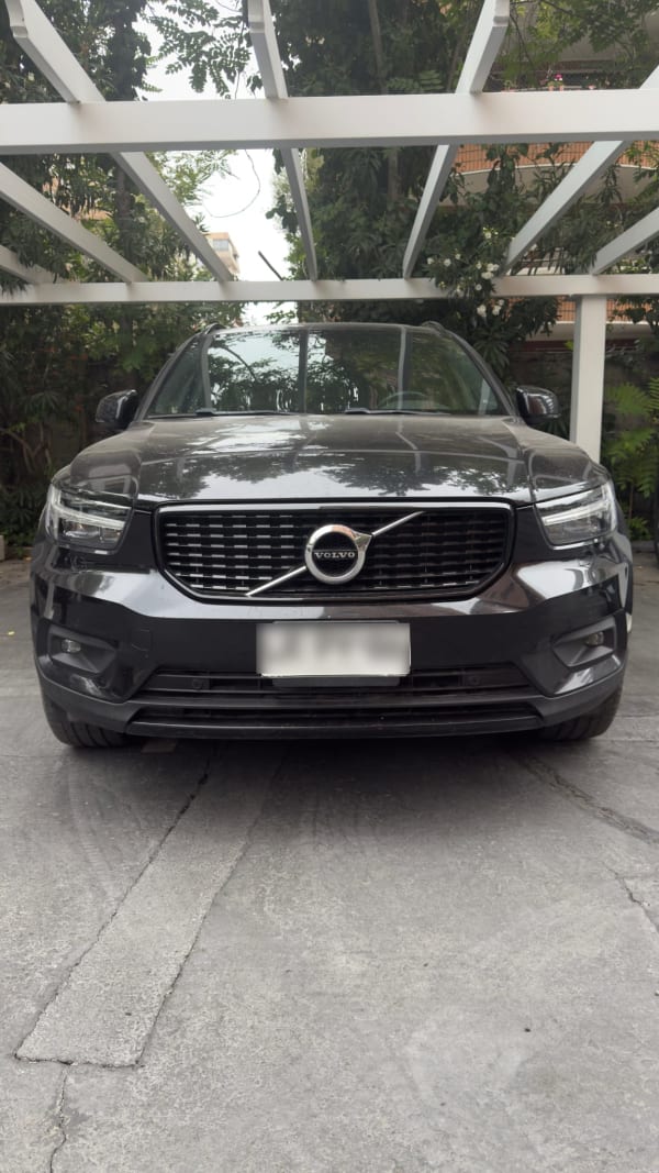 VOLVO XC40 2.0 T5 Cross Country R-Design Plus At 4x4 año 2019 VOLVO XC40 2.0 T5 Cross Country R-Design Plus At 4x4 año 2019