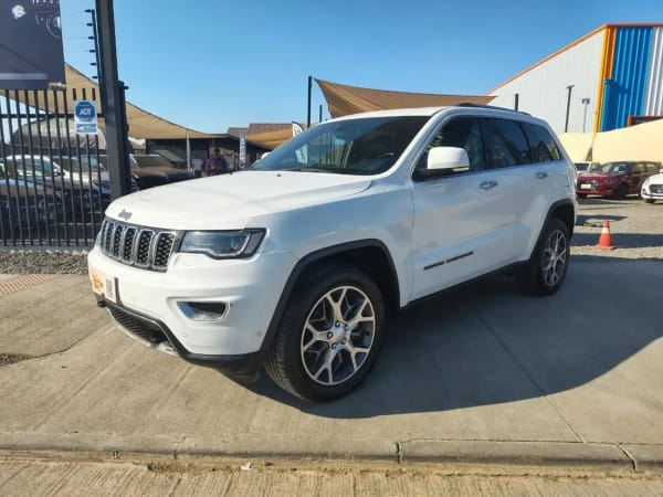 Jeep Grand Cherokee Limited 3.6 Aut 4x4 año 2021
