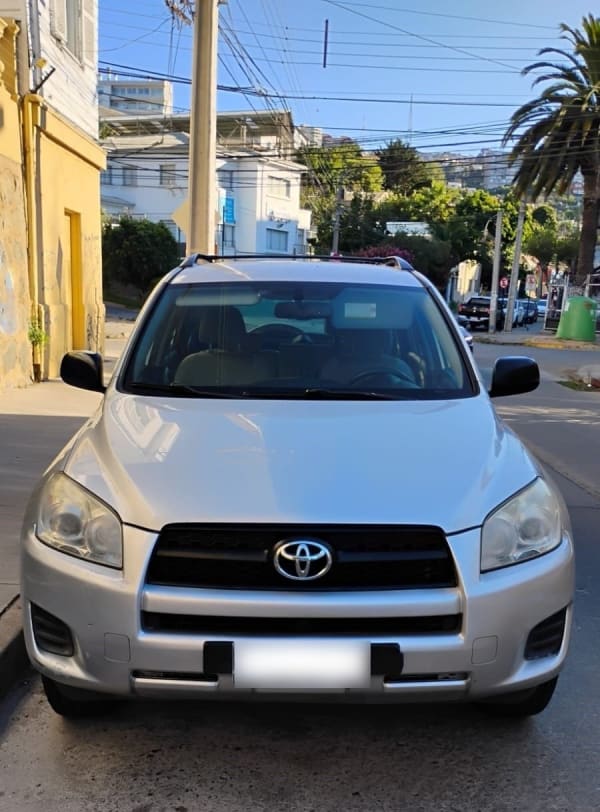 Toyota Rav4 2.4 Advantage Mt 4x2 año 2012 Toyota Rav4 2.4 Advantage Mt 4x2 año 2012