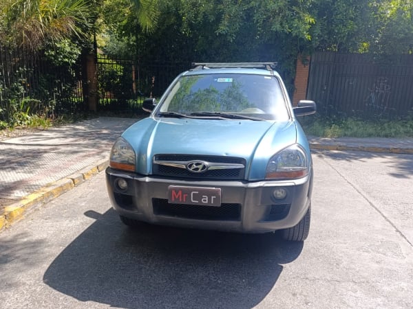 Hyundai Tucson Gl 4x4 año 2010