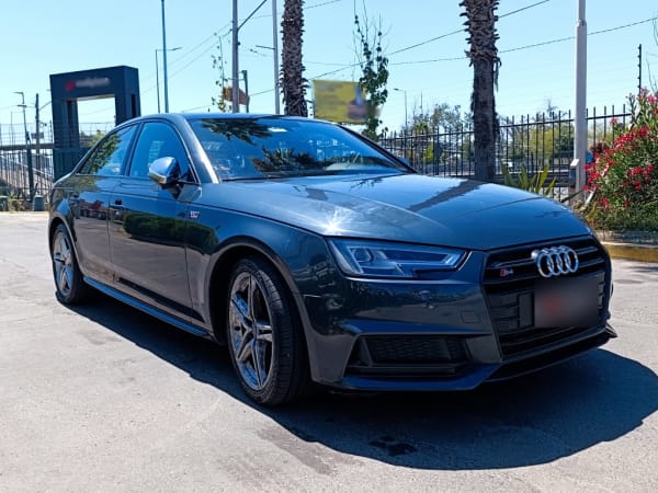 Audi Audi S4 Tfsi At año 2018