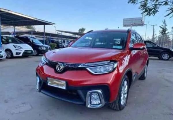 DONGFENG AX4 1.6 Luxury Mt año 2021