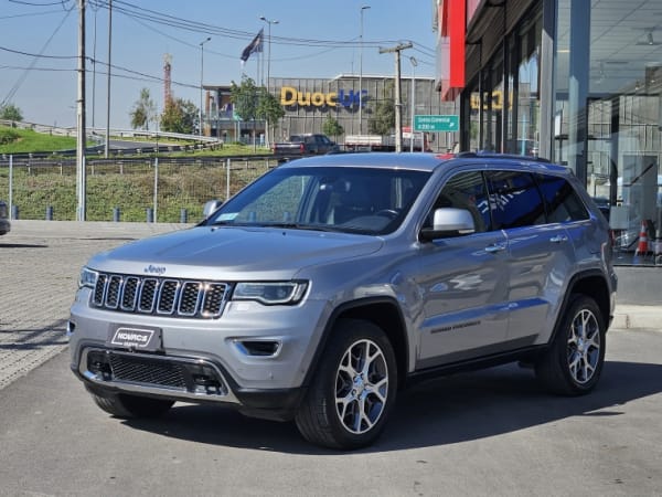 Jeep Grand Cherokee 3.6 Limited Lx At 4x4 año 2022