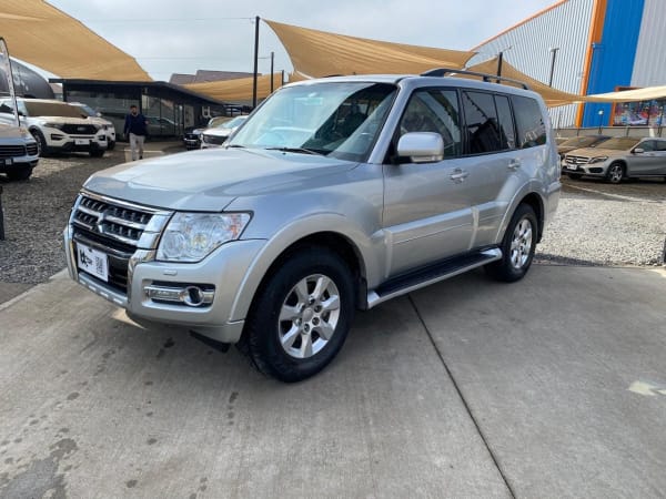 Mitsubishi Montero Largo 3.2 Diesel 4x4 3 Filas año 2019