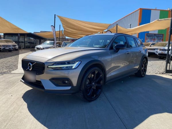 Volvo V60 Coross Country Ii T5 2.0 Momentum Awd Aut año 2021
