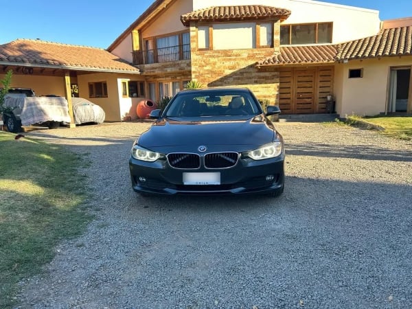 BMW 316 1.6 I At año 2014 BMW 316 1.6 I At año 2014