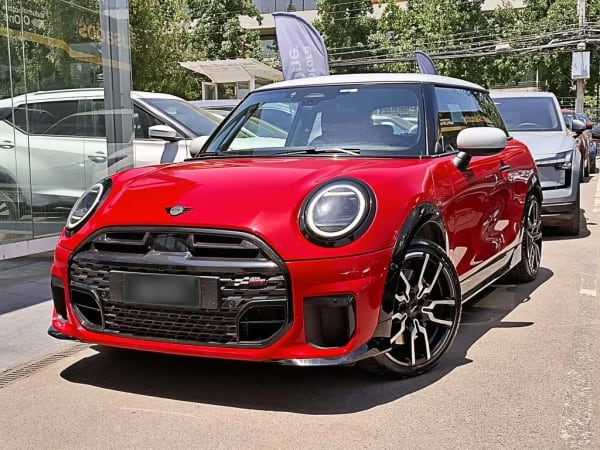Mini Cooper S 2.0t Jcw Pkg At año 2025 Mini Cooper S 2.0t Jcw Pkg At año 2025