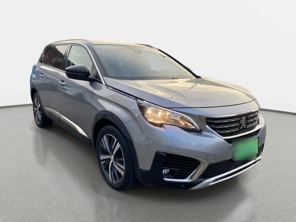 Peugeot 5008 1.5 Allure Bluehdi 4x2 130 Eat8 5p año 2020 Peugeot 5008 1.5 Allure Bluehdi 4x2 130 Eat8 5p año 2020