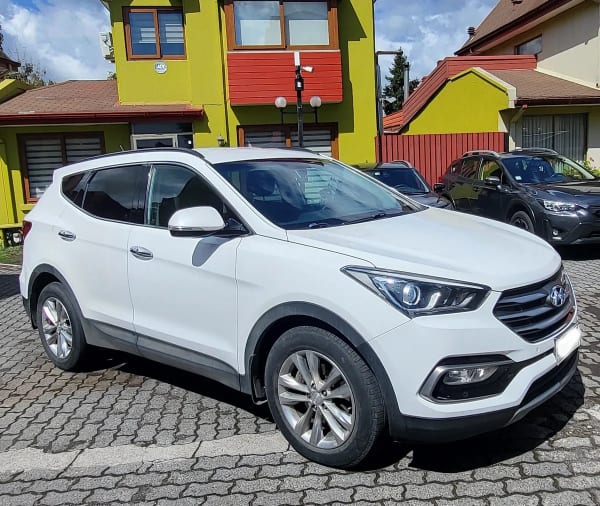 Hyundai SANTA FE 2.2 Dm Wgn Crdi Gls At 4x4 Diesel año 2017 Hyundai SANTA FE 2.2 Dm Wgn Crdi Gls At 4x4 Diesel año 2017