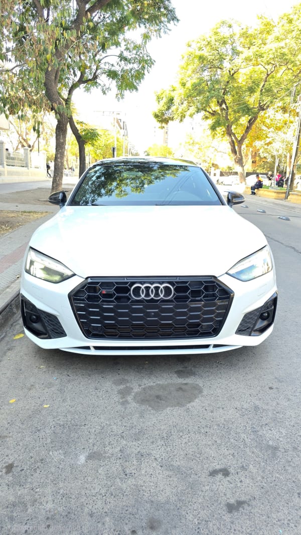 AUDI A5 2.0 Pi Coupe 45 Tfsi Quattro Sport At 4x4 año 2022