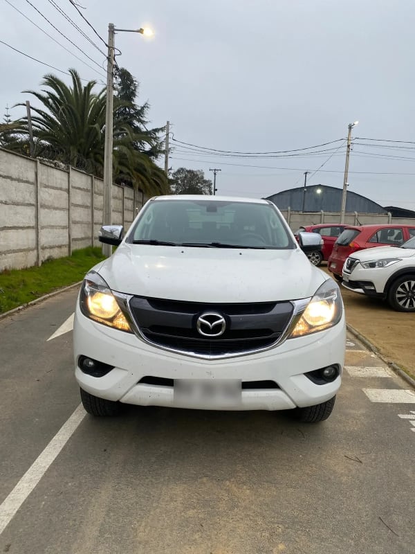 MAZDA BT-50 2.2 Dc Sdx High Mt 4x4 Diesel año 2021
