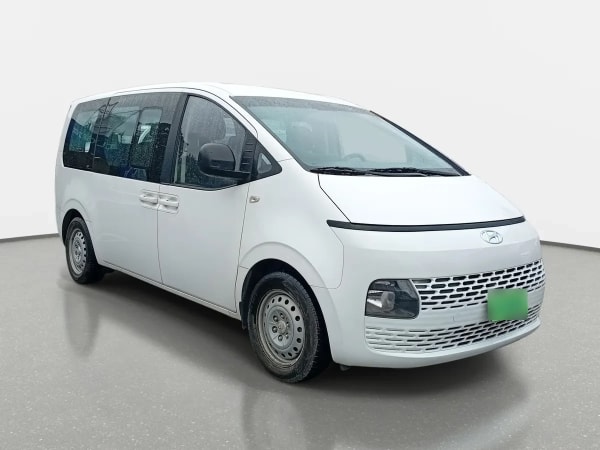 Hyundai Staria 2.2 Us4 Mb Crdi Diesel 2wd 9p At 5p año 2023 Hyundai Staria 2.2 Us4 Mb Crdi Diesel 2wd 9p At 5p año 2023