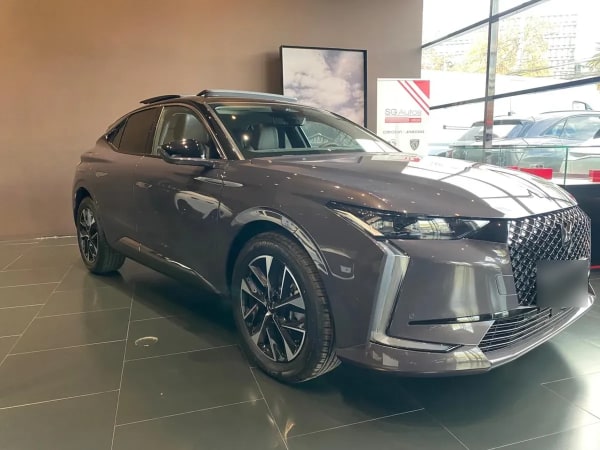 DS Automobiles DS4  año 2026