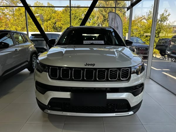 Jeep COMPASS  año 2026