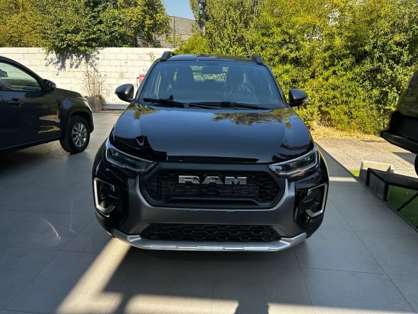 Ram 700  año 2026