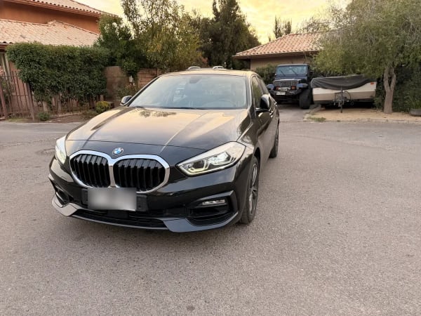 BMW 118 1.5 Sport Plus At año 2021