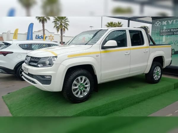 Volkswagen Amarok 2.0 Trendline Diesel 4motion 4x4 Dob. Cab. Mt 4p año 2023 Volkswagen Amarok 2.0 Trendline Diesel 4motion 4x4 Dob. Cab. Mt 4p año 2023