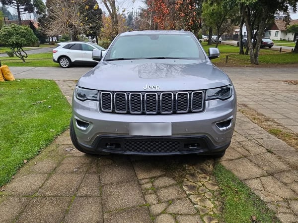JEEP GRAND CHEROKEE 3.6 Limited Lx At 4x4 año 2021