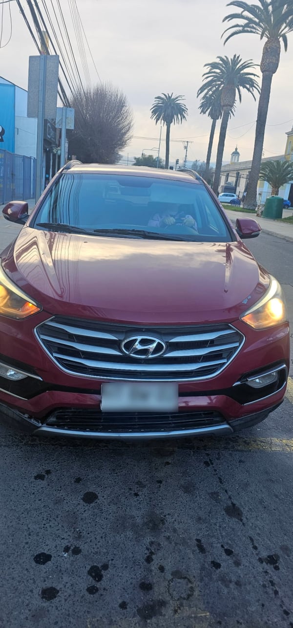 HYUNDAI SANTA FE 2.2 Crdi Dm Wgn Gls At 4x4 Diesel año 2016 HYUNDAI SANTA FE 2.2 Crdi Dm Wgn Gls At 4x4 Diesel año 2016