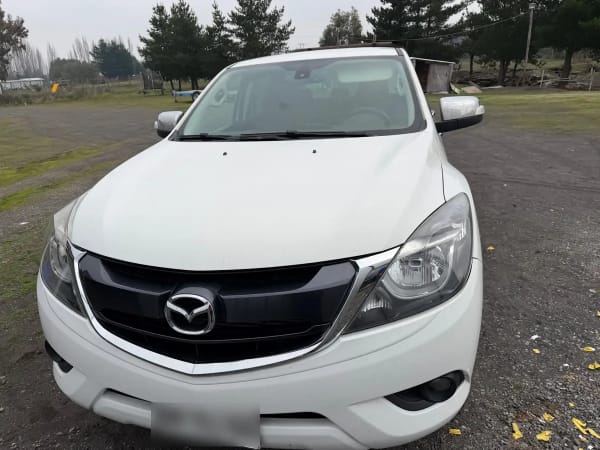 MAZDA BT-50 3.0 High Mt 4x4 Diesel año 2022 MAZDA BT-50 3.0 High Mt 4x4 Diesel año 2022