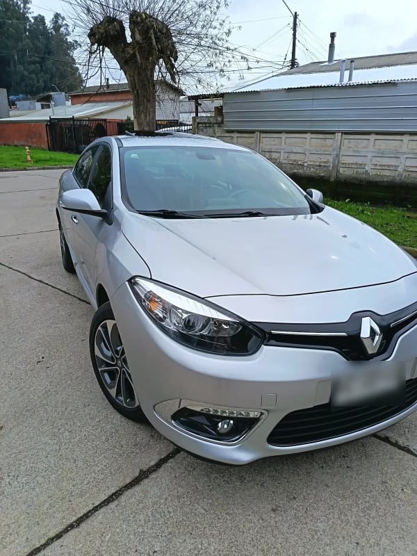 RENAULT FLUENCE 2.0 Privilege At año 2015