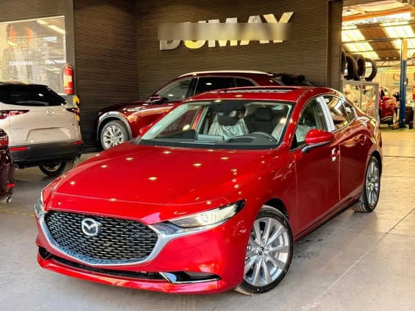 Mazda MAZDA3 Otra año 2026