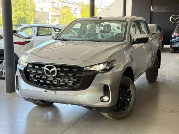 Mazda BT-50 2.2 Dc Core Mt 4x4 Diesel año 2026 Mazda BT-50 2.2 Dc Core Mt 4x4 Diesel año 2026