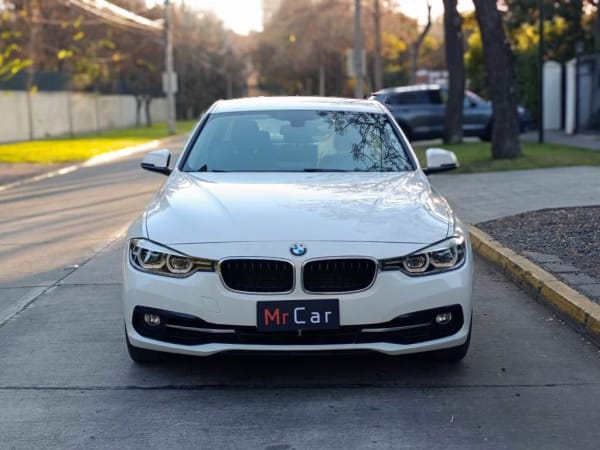 BMW 318 I Sport Lci año 2017