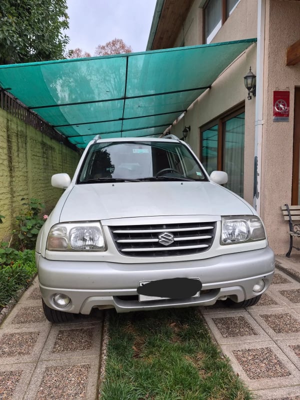 SUZUKI GRAND NOMADE 2.0 Mt Glx 4x4 año 2005 SUZUKI GRAND NOMADE 2.0 Mt Glx 4x4 año 2005