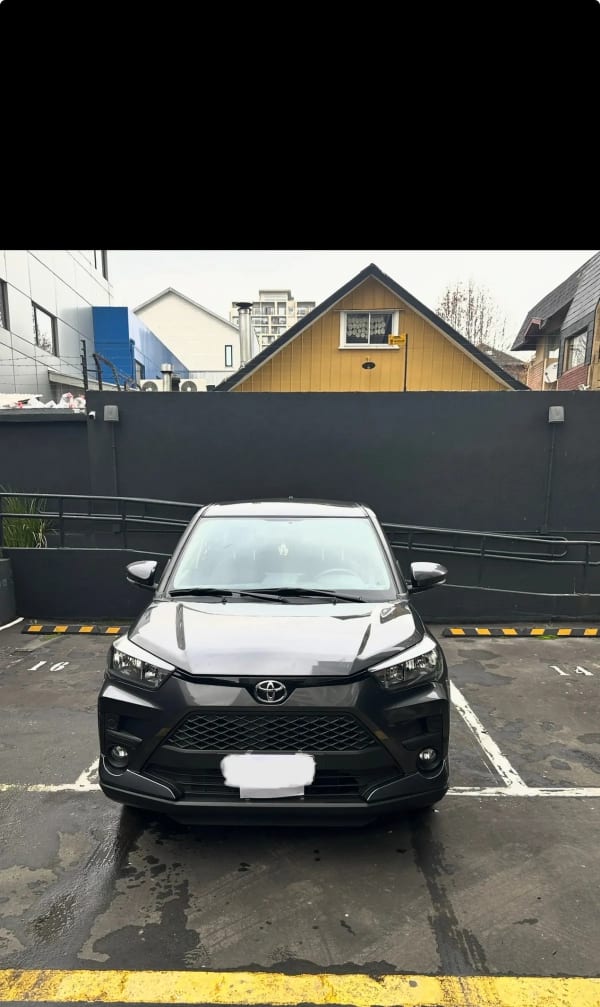 TOYOTA RAIZE 1.2 E Cvt At año 2024 TOYOTA RAIZE 1.2 E Cvt At año 2024