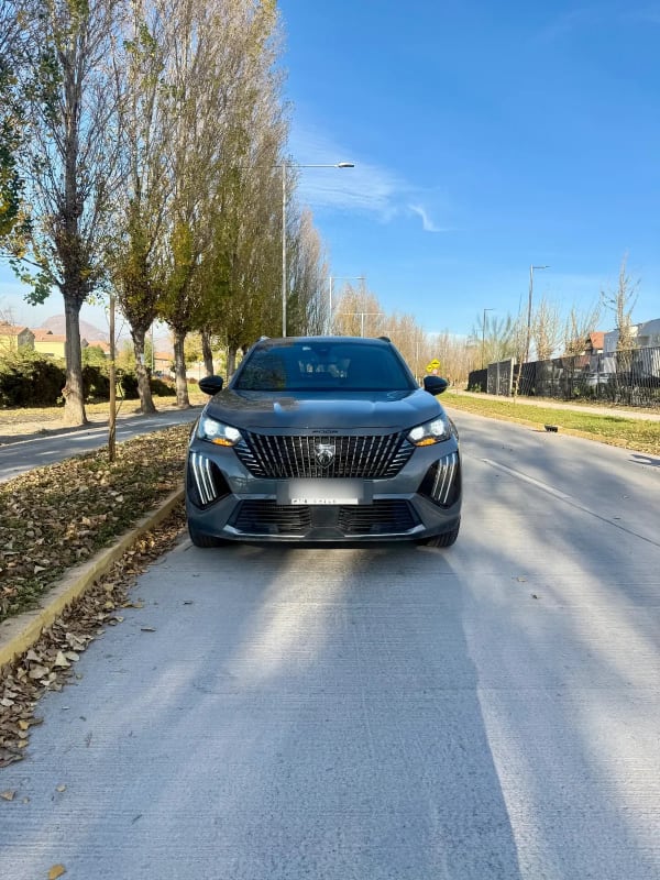 Peugeot 2008 1.2 Active Pack Puretech 130 Mt año 2024