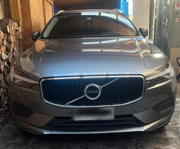 VOLVO XC60 2.4 T5 Momentum At 4x4 año 2021 VOLVO XC60 2.4 T5 Momentum At 4x4 año 2021