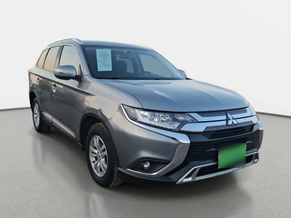 Mitsubishi Outlander 2.0 Glx 4x2 At 5p año 2021