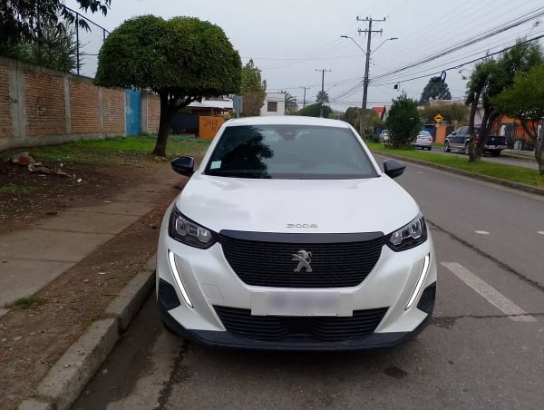 PEUGEOT 2008 1.2 Active Pack Puretech 130 Mt año 2024