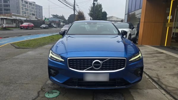 Volvo S60 2.0 T5 Rdesing At año 2021 Volvo S60 2.0 T5 Rdesing At año 2021