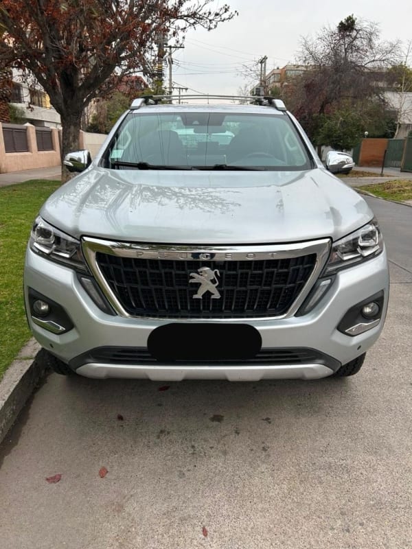 Peugeot Landtrek 2.4 Action4 Thp 210 At 4x4 año 2023 Peugeot Landtrek 2.4 Action4 Thp 210 At 4x4 año 2023