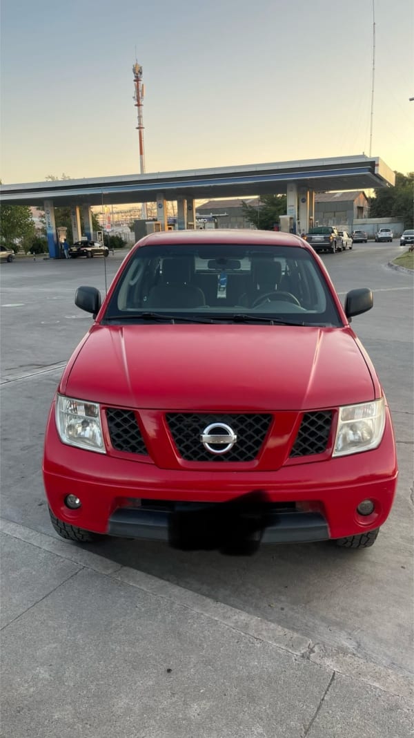 Nissan NAVARA 2.5 Se Mt 4x4 Diesel año 2012 Nissan NAVARA 2.5 Se Mt 4x4 Diesel año 2012