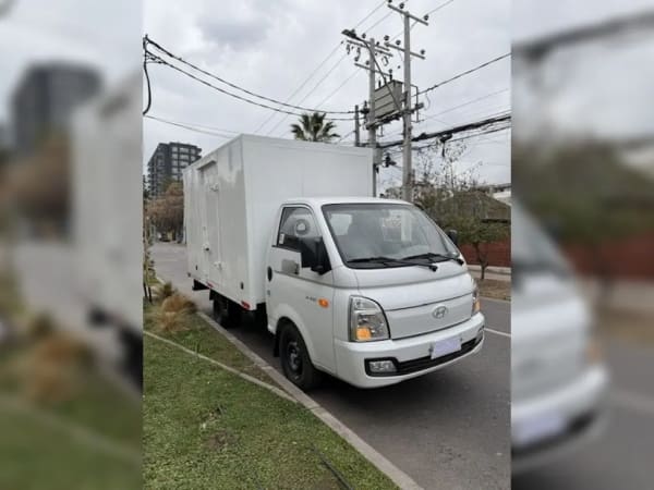 Hyundai Porter 2.5 Crdi Diesel Gls 4x2 Cs 2ab Ac 6mt 2p año 2026 Hyundai Porter 2.5 Crdi Diesel Gls 4x2 Cs 2ab Ac 6mt 2p año 2026