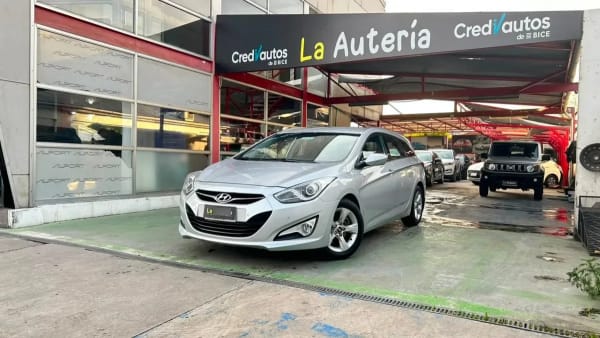 Hyundai I40 Gl 2.0 Aut año 2013 Hyundai I40 Gl 2.0 Aut año 2013