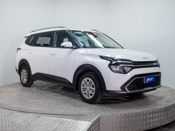 Kia Carens Carens 1.5 Lx 7p Mt año 2023