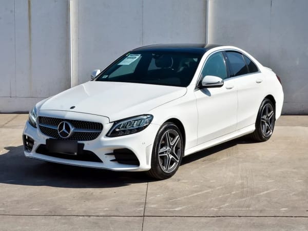 Mercedes-Benz C 300 2.0 T año 2021