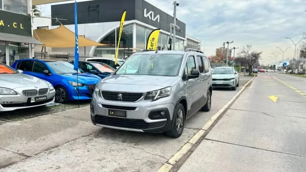 Peugeot Rifter Puretech 130 1.2 Aut año 2022 Peugeot Rifter Puretech 130 1.2 Aut año 2022