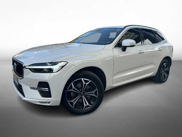 Volvo Xc60 2.0 B5 Momentum At 4x4 Hibrido año 2022
