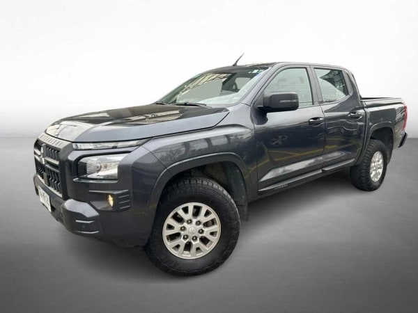 Mitsubishi L200 2.4 Katana Xrt Mt 4x4 Diesel año 2025