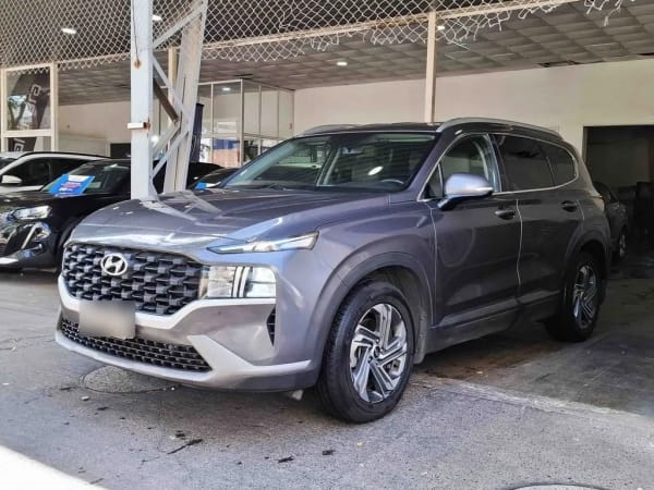 Hyundai Santa Fe 2.5 año 2022 Hyundai Santa Fe 2.5 año 2022