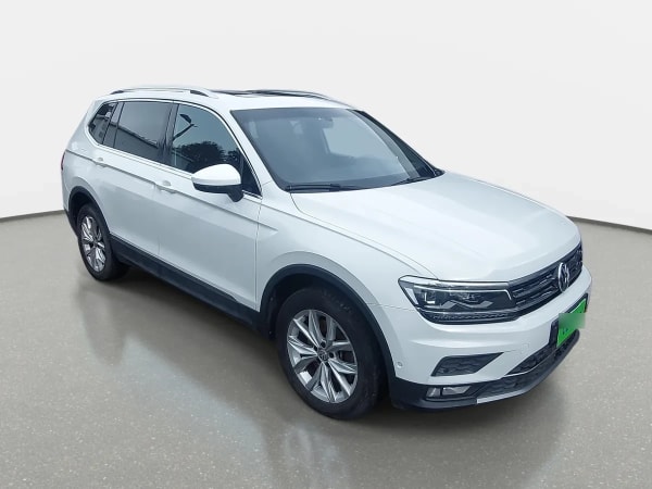 Volkswagen Tiguan 2.0 Tsi Limited 4motion 4x4 At 5p año 2019 Volkswagen Tiguan 2.0 Tsi Limited 4motion 4x4 At 5p año 2019