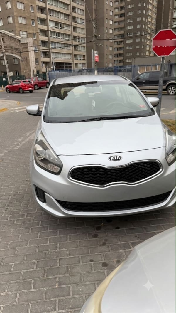 KIA MOTORS CARENS 2.0 Lx Ab Mt año 2016